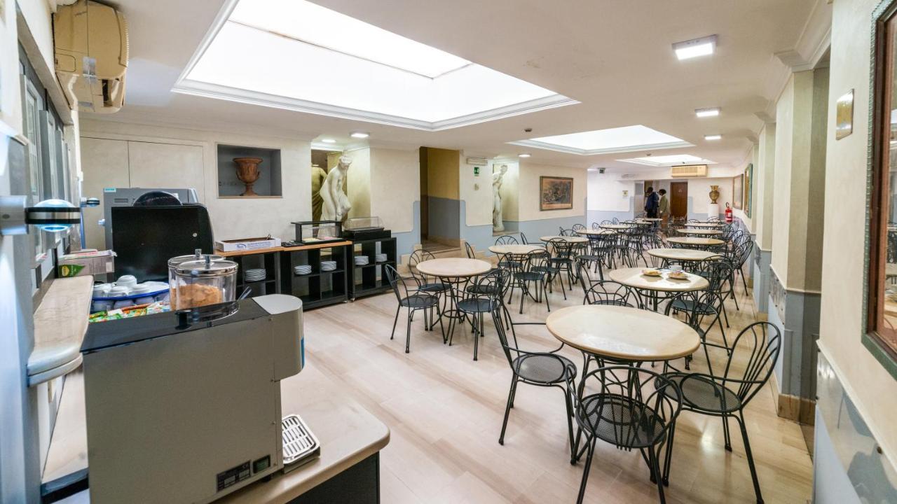 Hotel Center 2 Рим Экстерьер фото