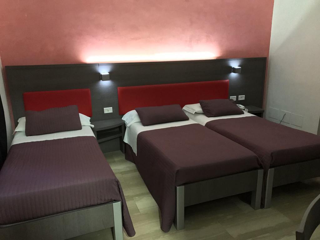 Hotel Center 2 Рим Экстерьер фото